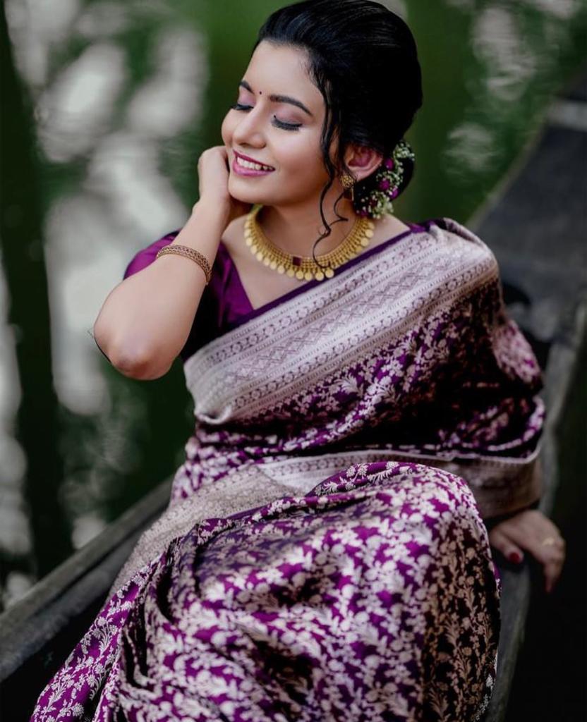 Woven, Embellished, Floral Print, Solid/Plain Kanjivaram Pure Silk, Art Silk Saree  (Purple)
