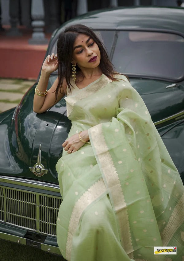 Women's Kanjivaram Soft Pure Silk Banarasi Sarees With Blouse Piece