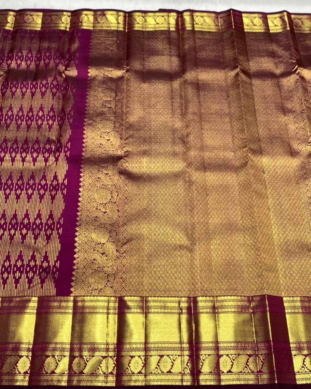 Luxuriant Purple Soft Banarasi Silk Saree With Enthralling Blouse Piece