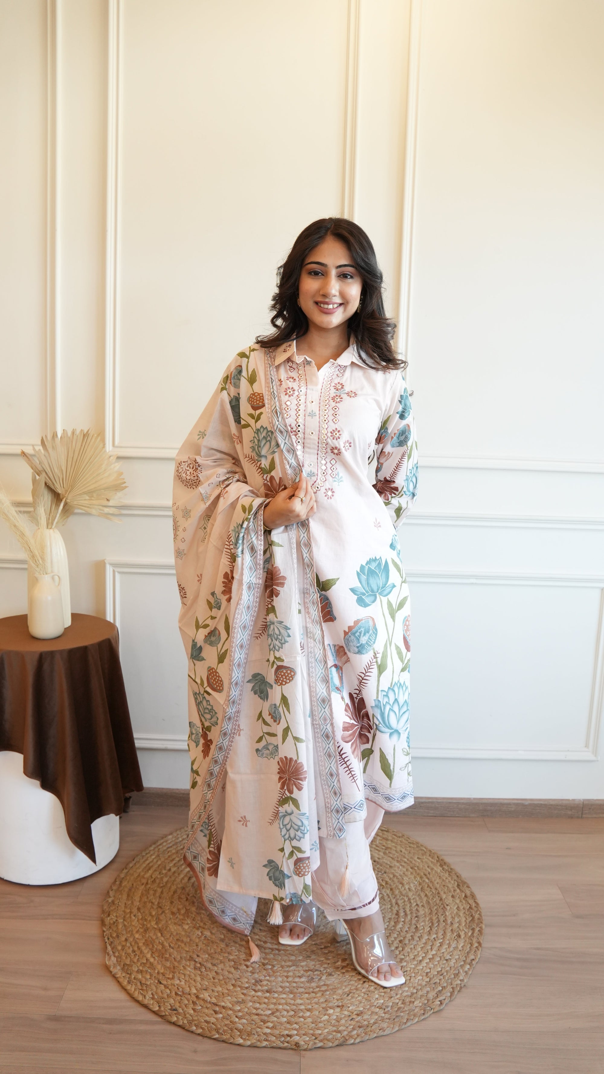 Women Floral Print Straight Kurta Set with Dupatta