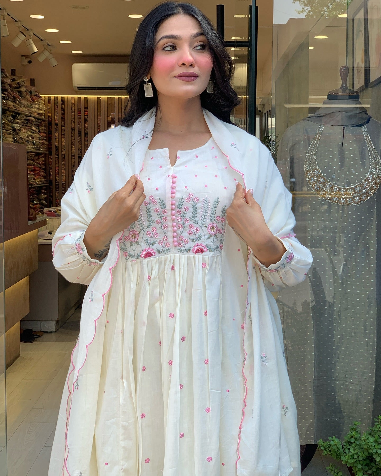 Elegant Embroidered Anarkali Kurta Set with Dupatta – Ivory