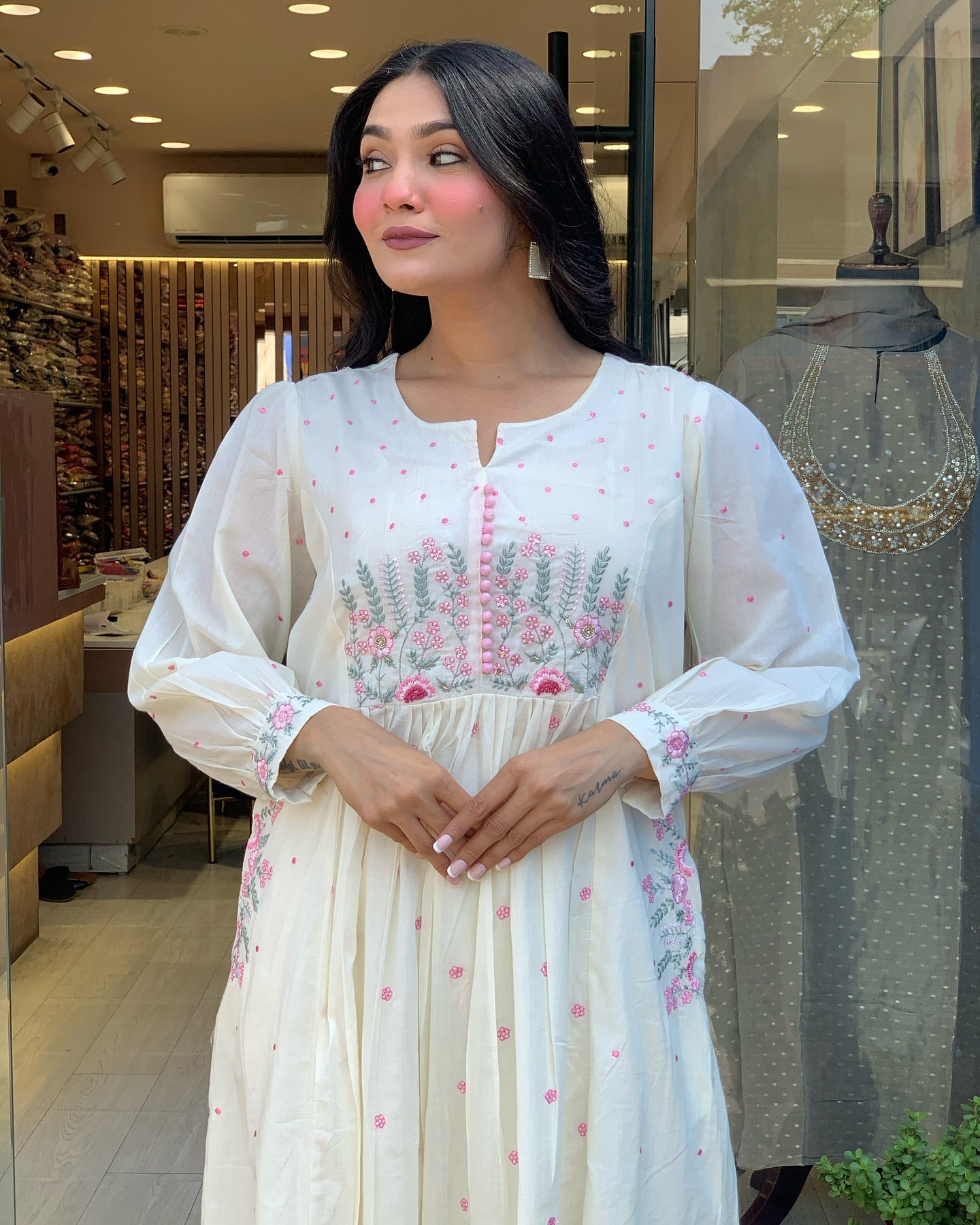 Elegant Embroidered Anarkali Kurta Set with Dupatta – Ivory